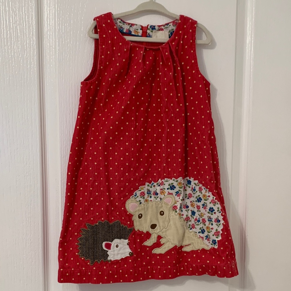 Mini boden 5-6Y Red Polka Dot corduroy applique Dress with Hedgehog Design